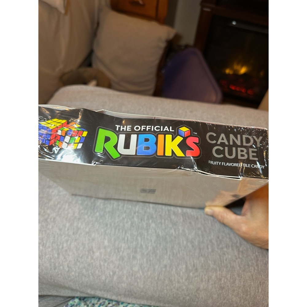 Rubik's Candy Cube Tins 12 Count Display Box NWT Multicolor Fruity Tile Candy - Picture 5 of 6
